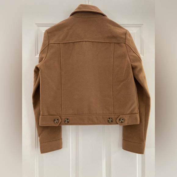 Cropped Shacket - Picture 2 of 5